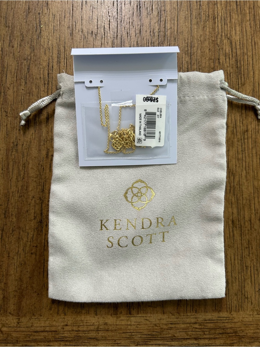 Kendra Scott Gold Oval Halo Pendant Necklace - Picture 2 of 3